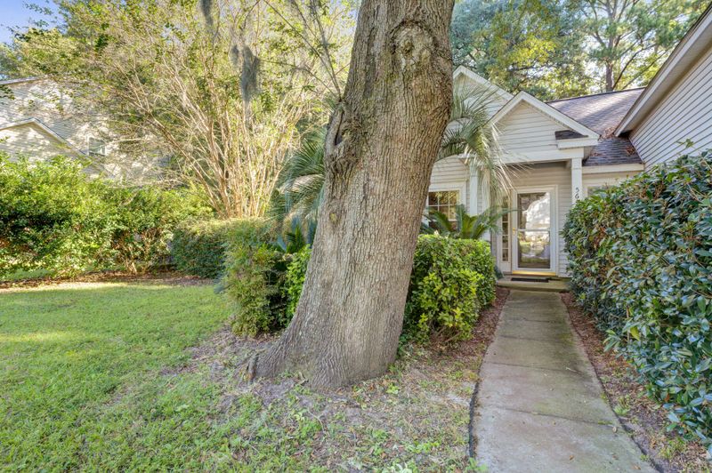 564 Oak Park Dr, Mount Pleasant, SC 29464