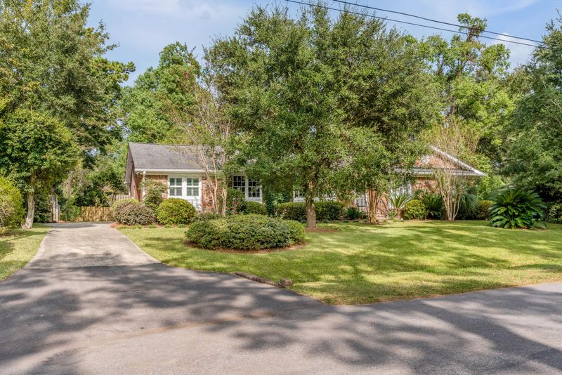 1070 Northbridge Dr, Charleston, SC 29407