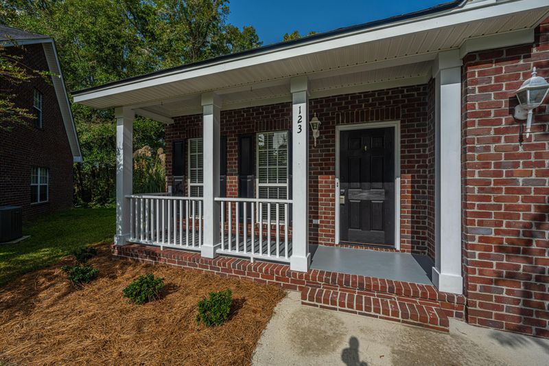 123 Walden Ridge Way, Summerville, SC 29485
