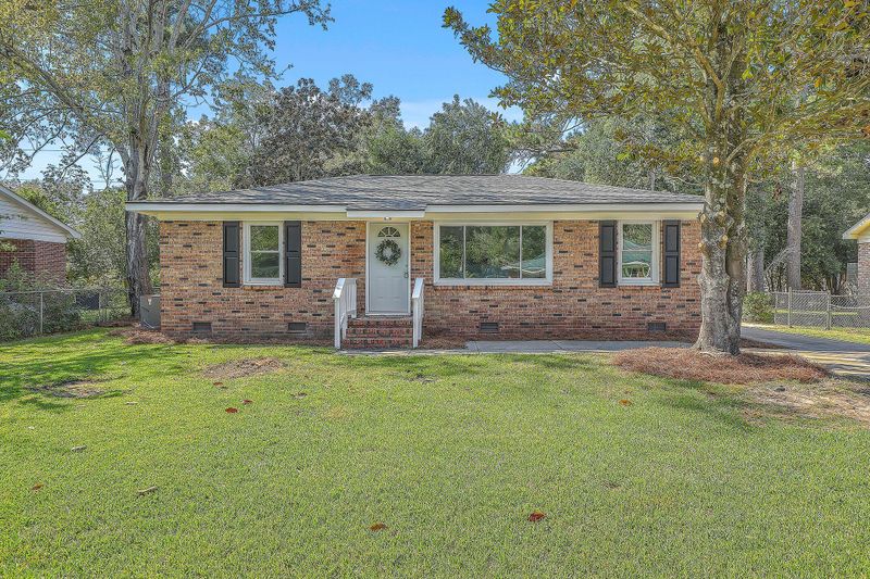 515 Hansford Dr, Goose Creek, SC 29445
