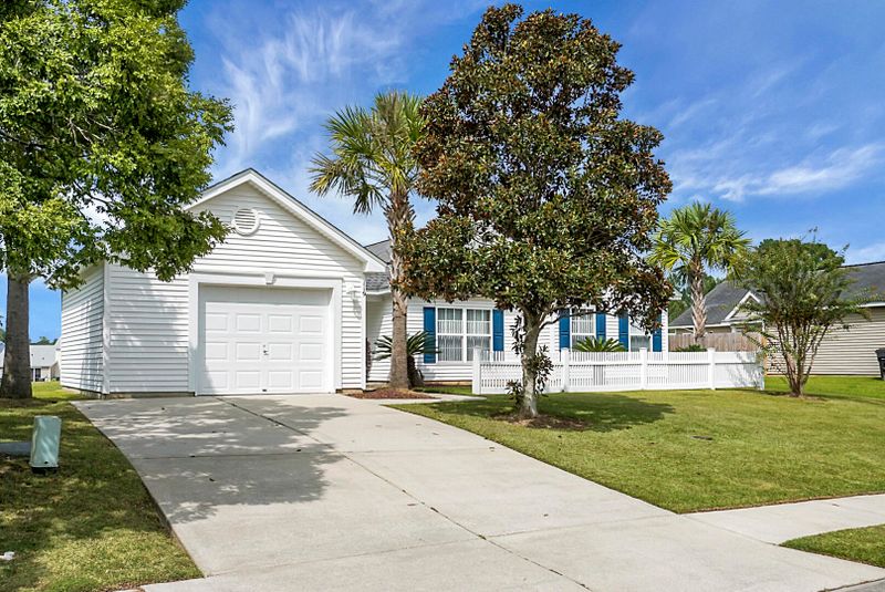 119 Savannah River Dr, Summerville, SC 29485