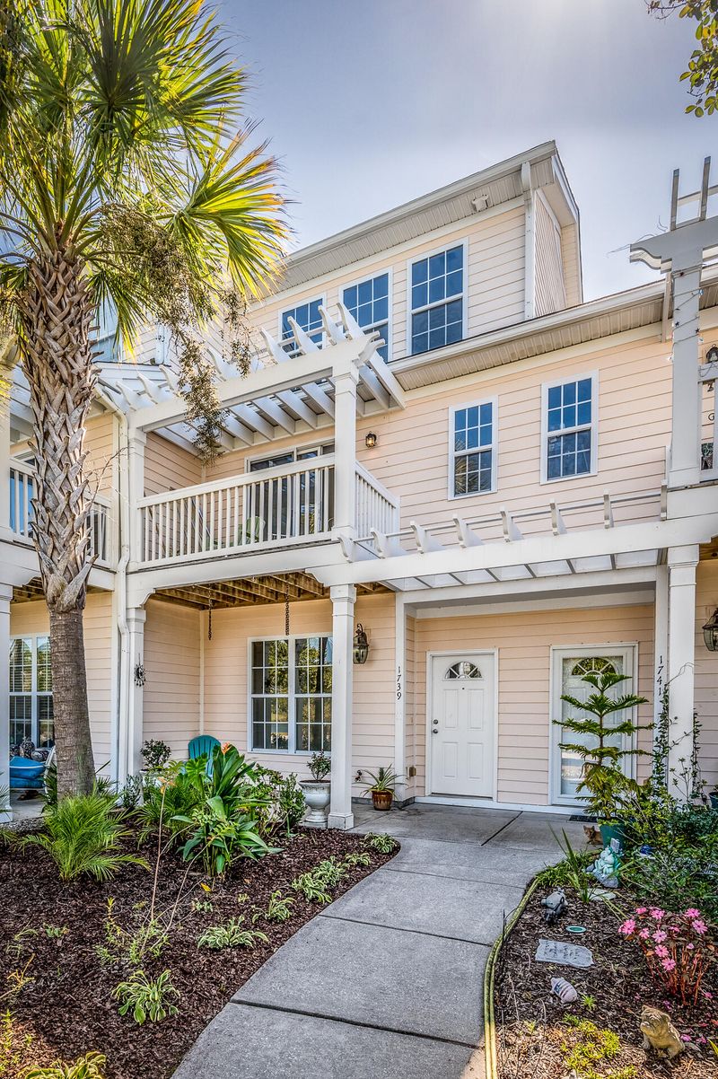 1739 Brittlebush Ln, Johns Island, SC 29455