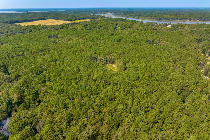 1830 Longcreek Rd, Wadmalaw Island, SC 29487
