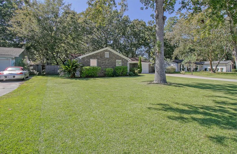 1606 Cullowhee Cir, Mount Pleasant, SC 29464