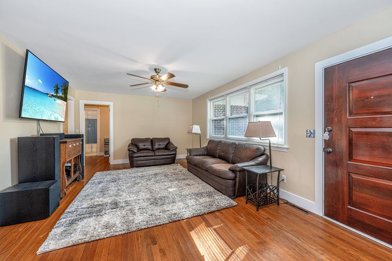2404 Thaxton St, Charleston, SC 29414