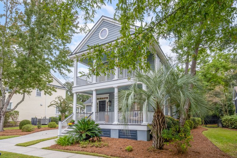 1147 Blakeway St, Daniel Island, SC 29492