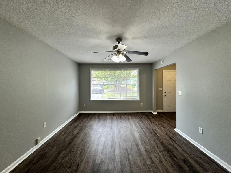 215 Froman Dr, Summerville, SC 29483