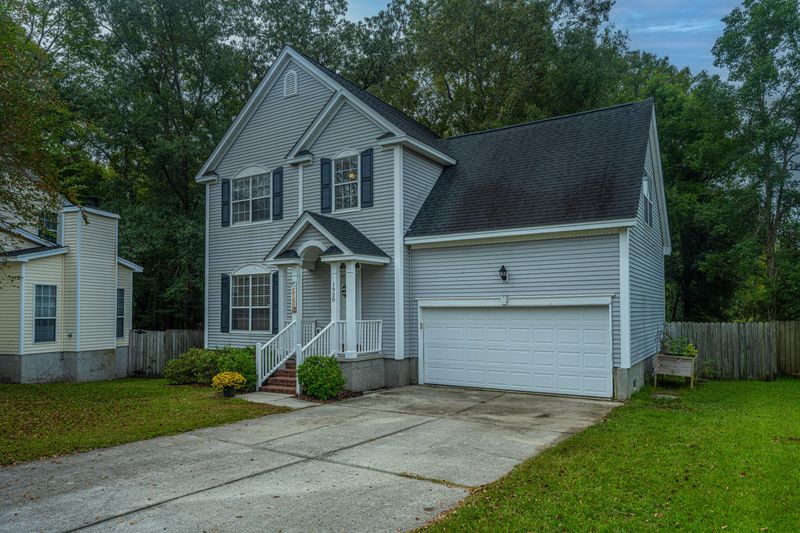 1920 Treebark Dr, Charleston, SC 29414