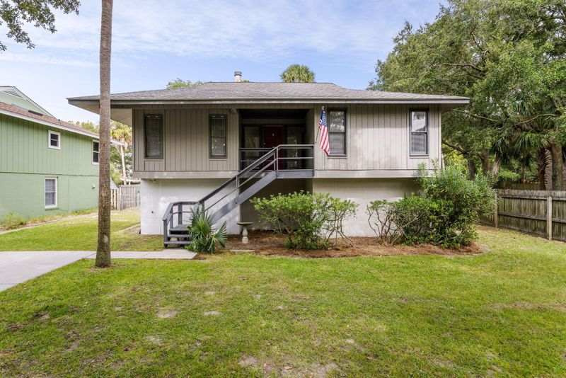 3909 Hartnett Blvd, Isle Of Palms, SC 29451