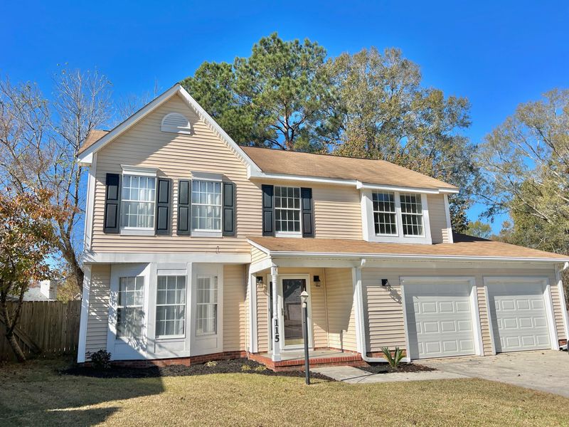 115 Long Bay Ct, Goose Creek, SC 29445