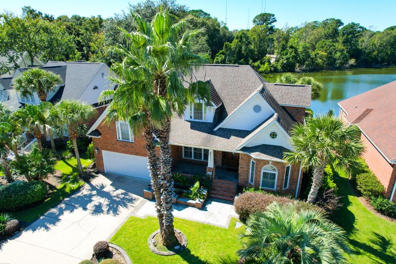 1125 Waterfront Dr, Mount Pleasant, SC 29464