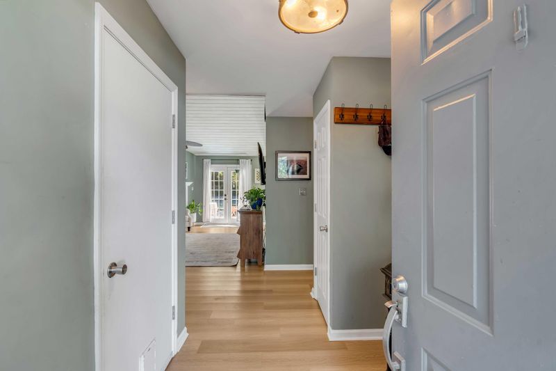 991 Nabors Dr, Charleston, SC 29412