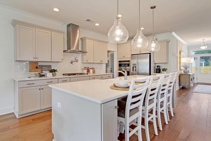 140 Headwater Dr, Summerville, SC 29486