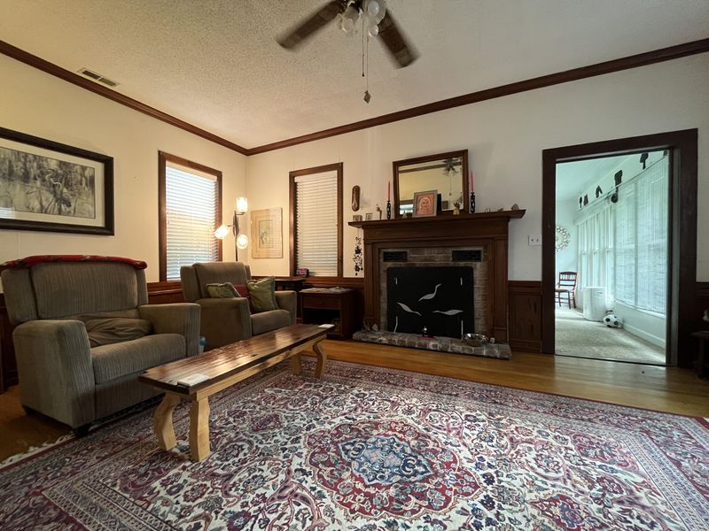 718 Morrison St, Mcclellanville, SC 29458