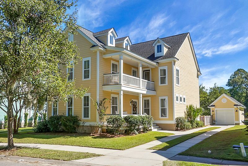 1766 Manassas Dr, Charleston, SC 29414