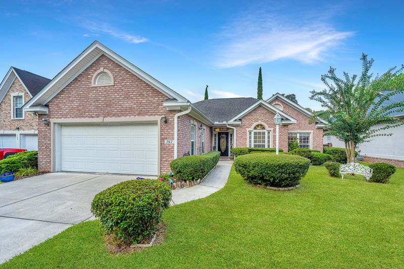 767 Hamlet Cir, Goose Creek, SC 29445