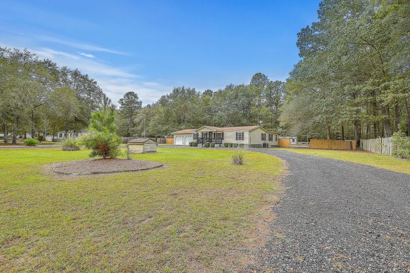 319 Tumbler Ave, Cross, SC 29436