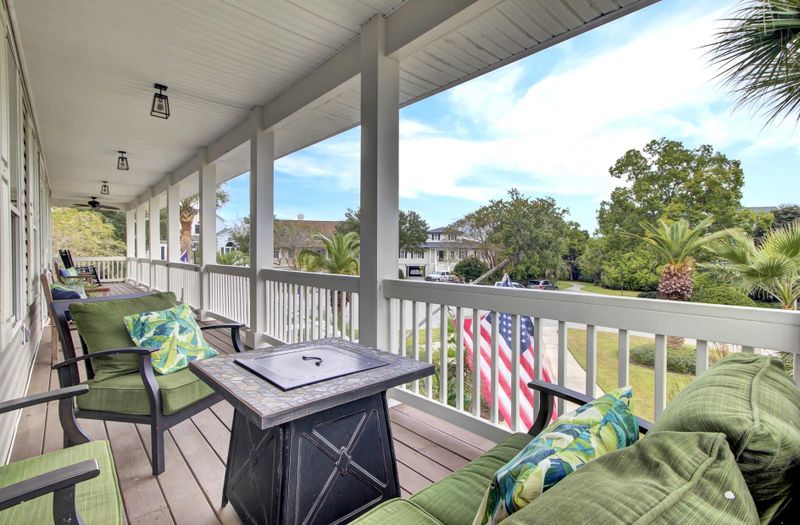 1413 S Jetties Ct, Mount Pleasant, SC 29466