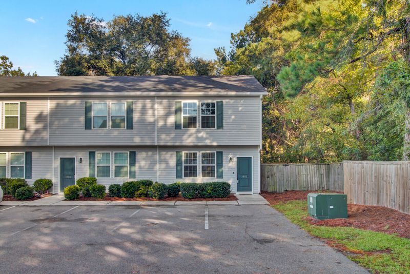 1052 Lexi Ct, Ladson, SC 29456