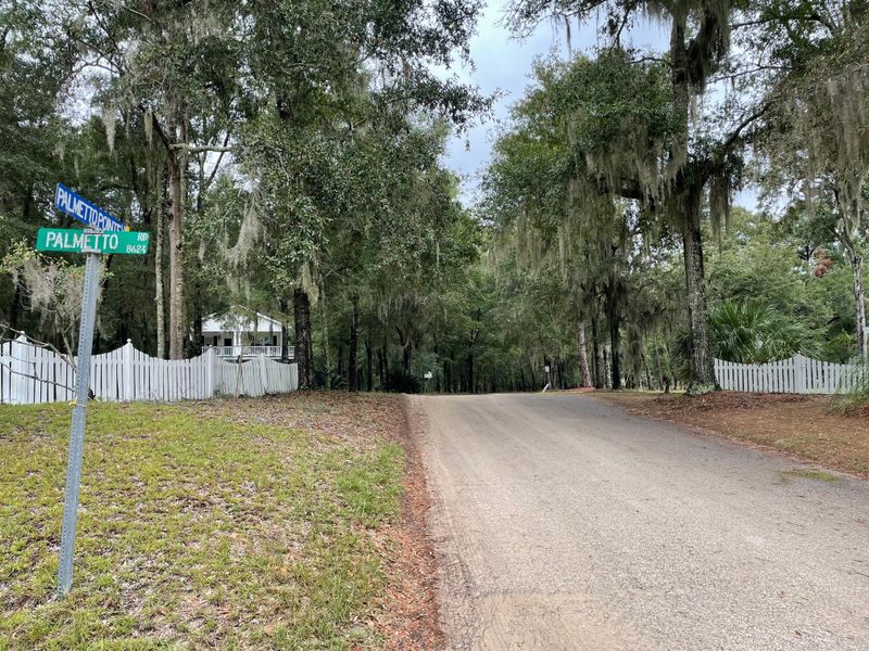 156 Palmetto Pointe Rd, Edisto Island, SC 29438