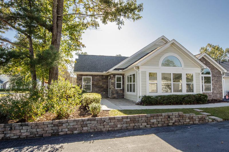 8800 Dorchester Rd #2802, North Charleston, SC 29420