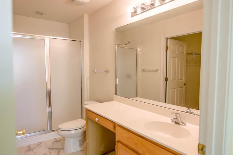 8800 Dorchester Rd #2802, North Charleston, SC 29420