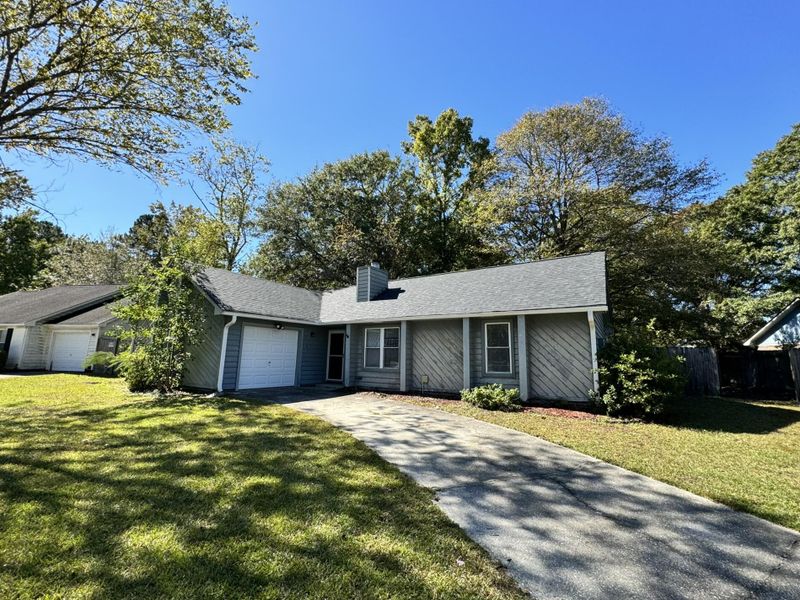 8107 Pleasant Ridge Dr, North Charleston, SC 29420