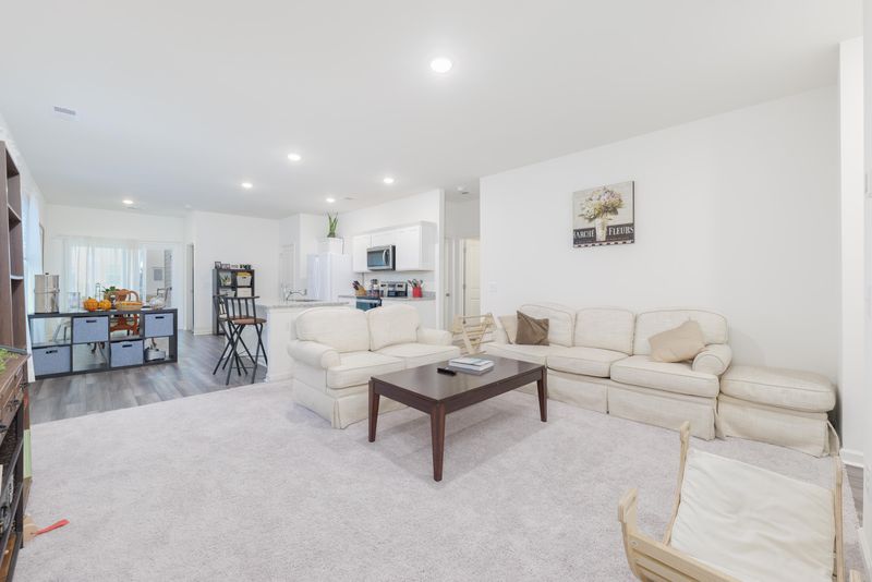 5008 Ferry Field Dr, Summerville, SC 29485