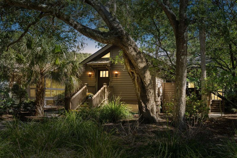 453 Sea Rocket Ct, Kiawah Island, SC 29455