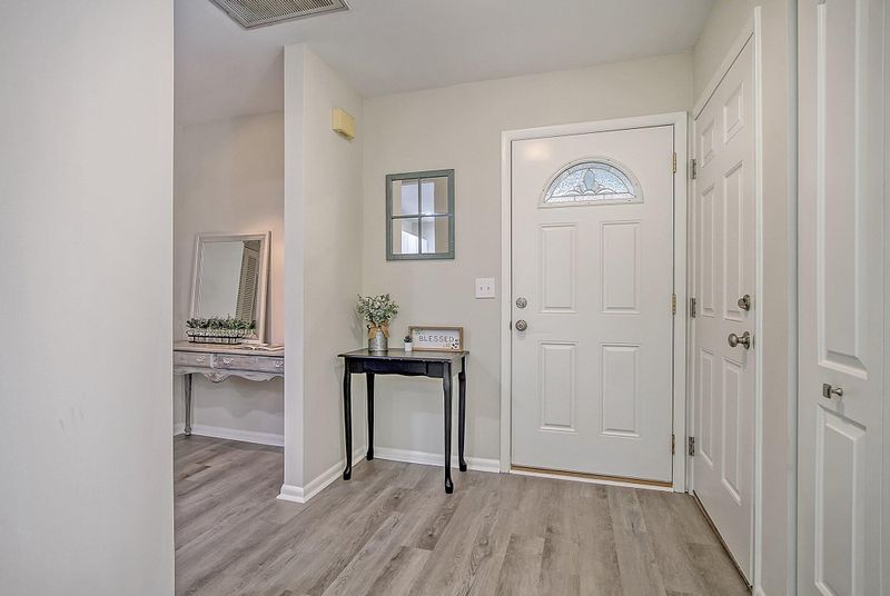 1210 Lake Mallard Blvd, Mount Pleasant, SC 29464