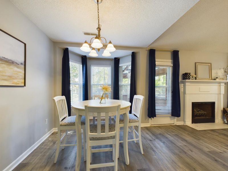 694 Ponderosa Dr, Charleston, SC 29414