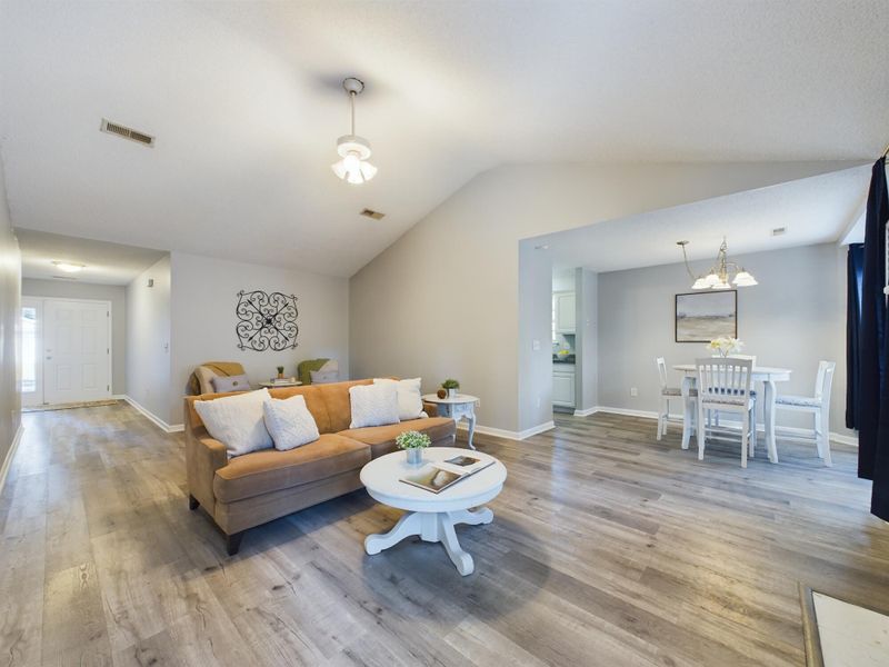 694 Ponderosa Dr, Charleston, SC 29414