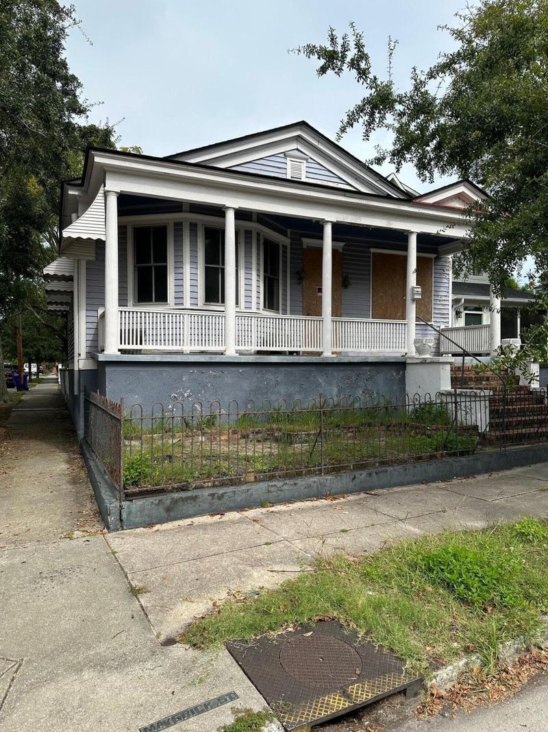 16 Maverick St, Charleston, SC 29403