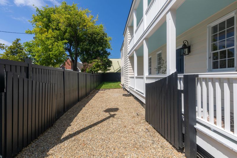 61 Nassau St, Charleston, SC 29403