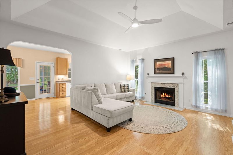 2720 Palmetto Hall Blvd, Mount Pleasant, SC 29466