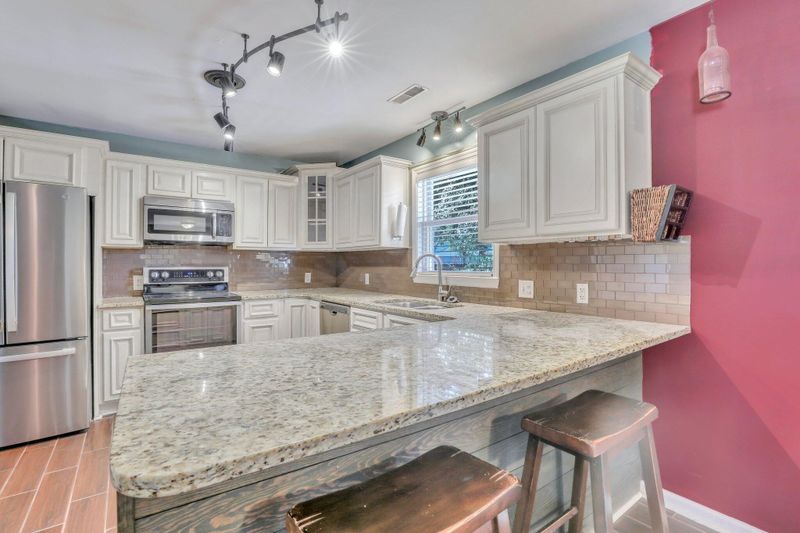 112 Van Buren Ave, Ladson, SC 29456