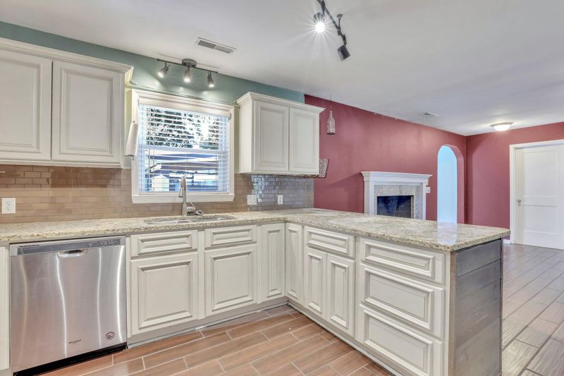 112 Van Buren Ave, Ladson, SC 29456