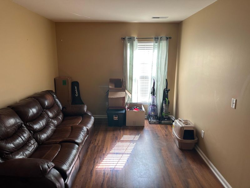 211 Old Carolina Dr, Goose Creek, SC 29445