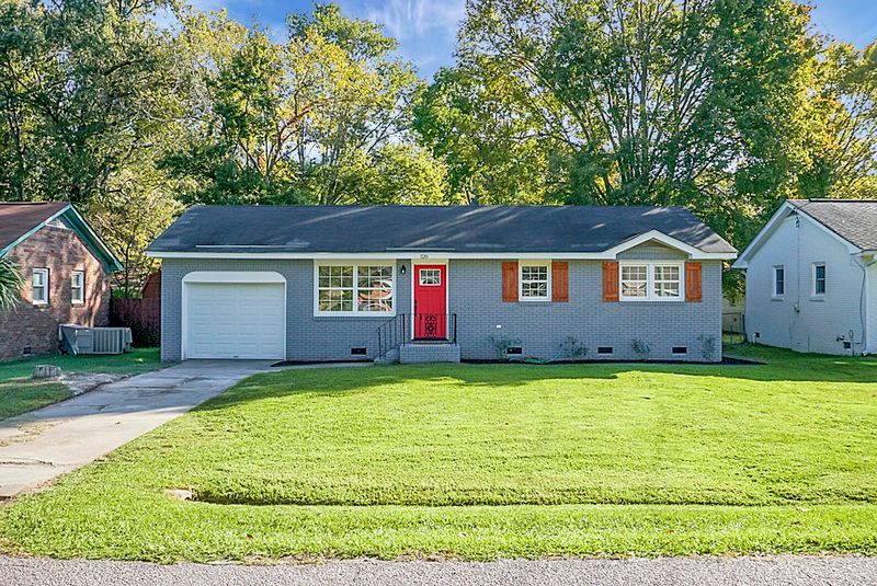 120 Pandora Dr, Goose Creek, SC 29445