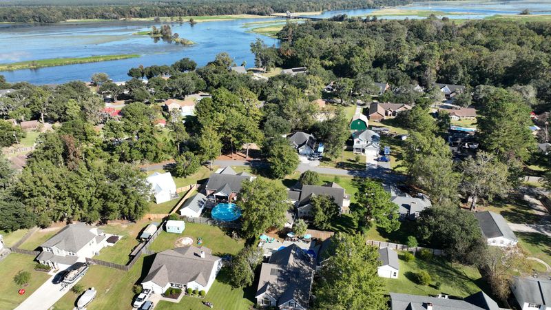 1008 Magnolia Ln, Moncks Corner, SC 29461