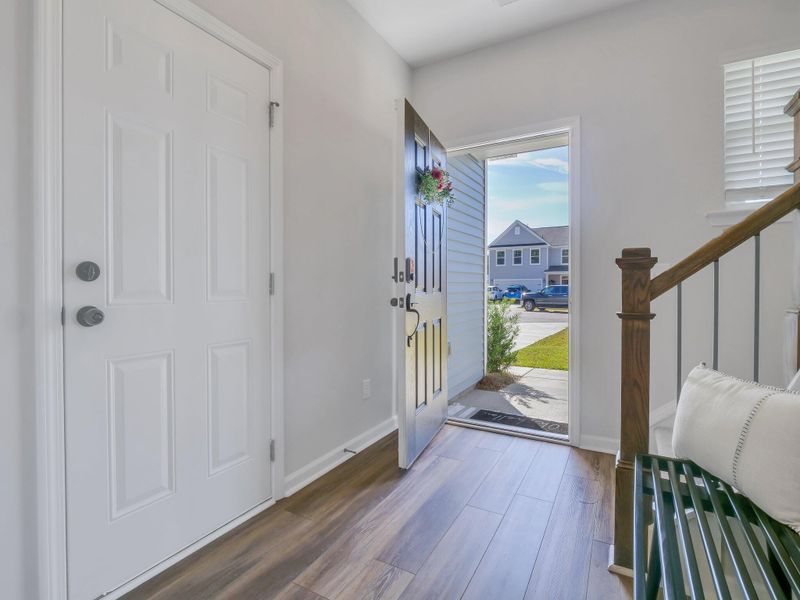 2910 Siebold Dr, North Charleston, SC 29406