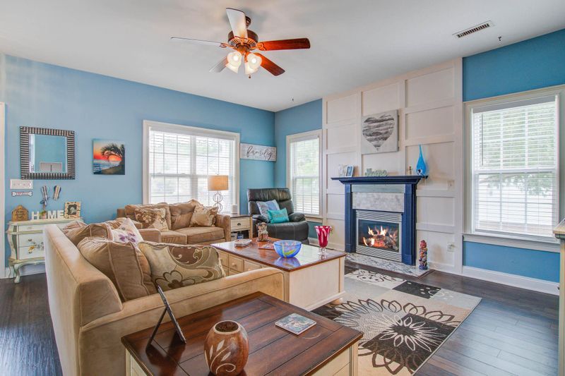 111 Hanahan Plantation Cir, Hanahan, SC 29410