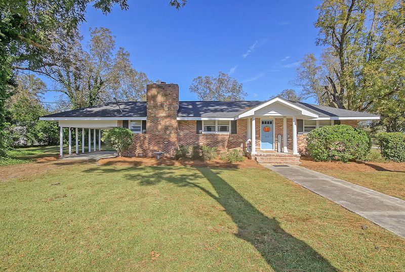 952 W Main St, Harleyville, SC 29448