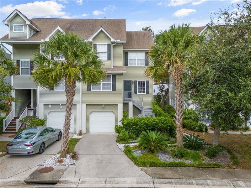 1104 St Pauls Parrish Ln, Johns Island, SC 29455