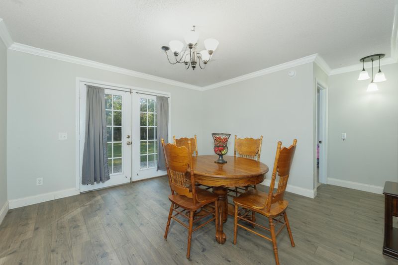300 General Moultrie Dr, Bonneau, SC 29431