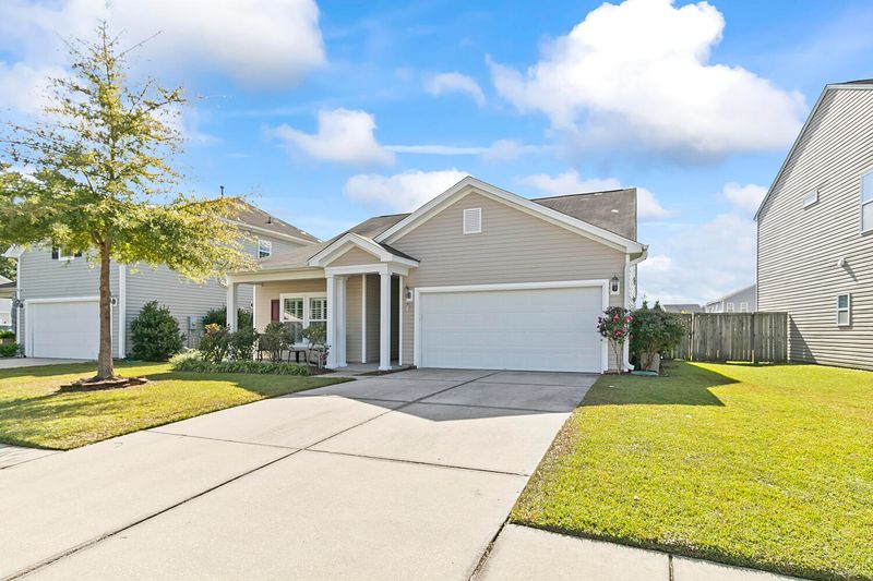 303 English Ivy Dr, Goose Creek, SC 29445