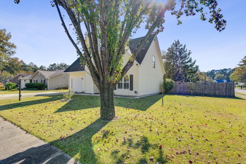 205 Navaho Blvd, Summerville, SC 29483