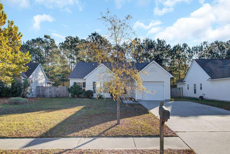 134 Dovetail Cir, Summerville, SC 29483