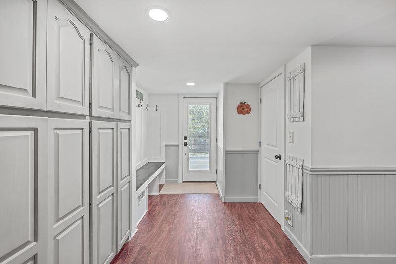 152 Barons Rd, Summerville, SC 29483