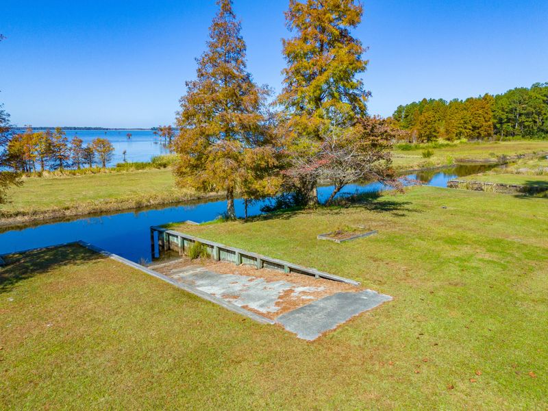 207 Land O Pines Cir, Moncks Corner, SC 29461